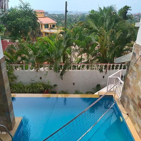 Ocean Suite Goa Dona Paula Kültér fotó