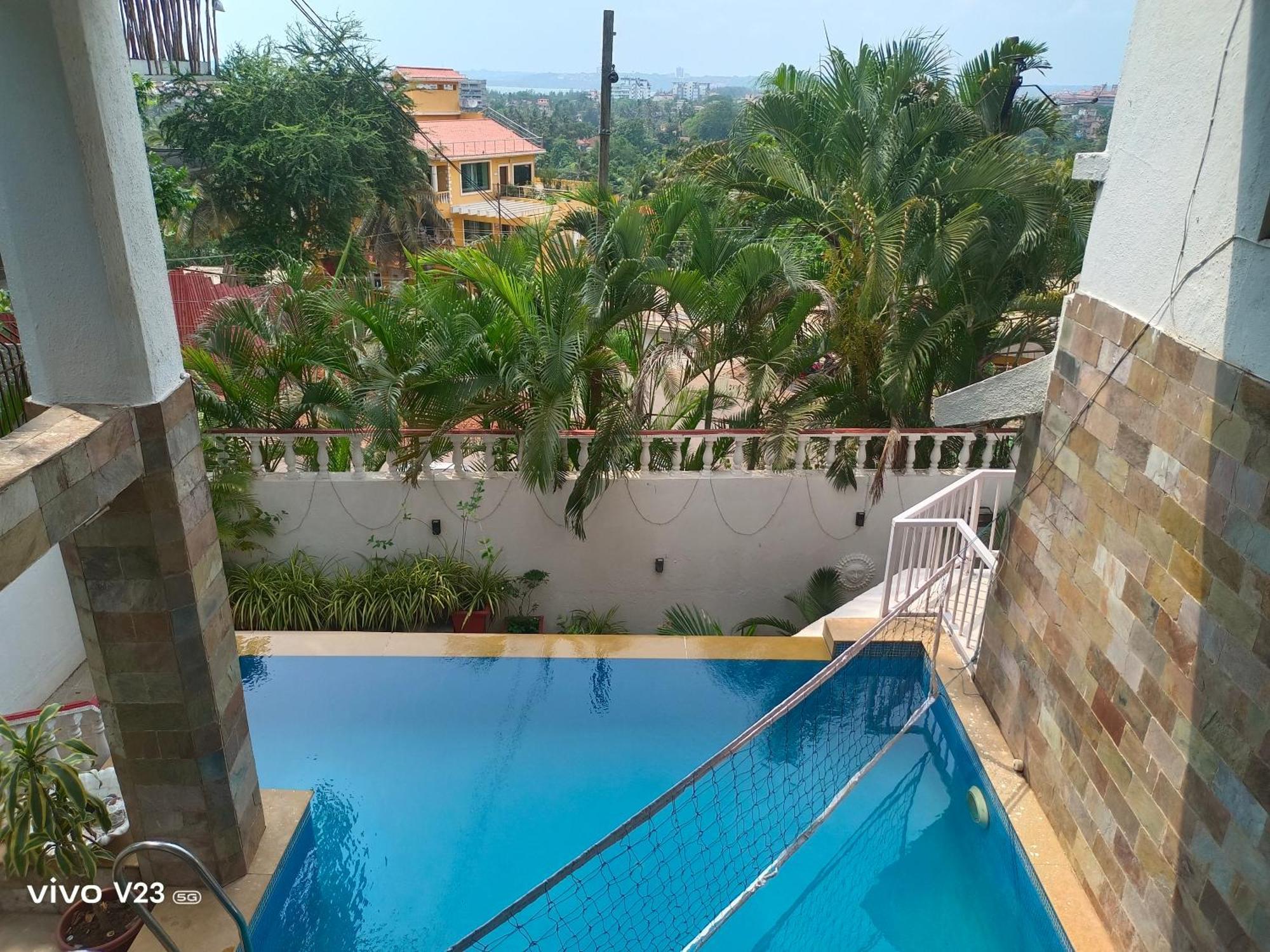 Ocean Suite Goa Dona Paula Kültér fotó